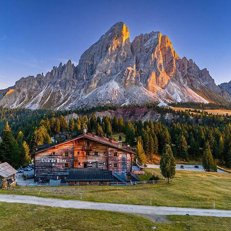 Uetia De Boerz Hotel San Martino in Badia Exterior foto