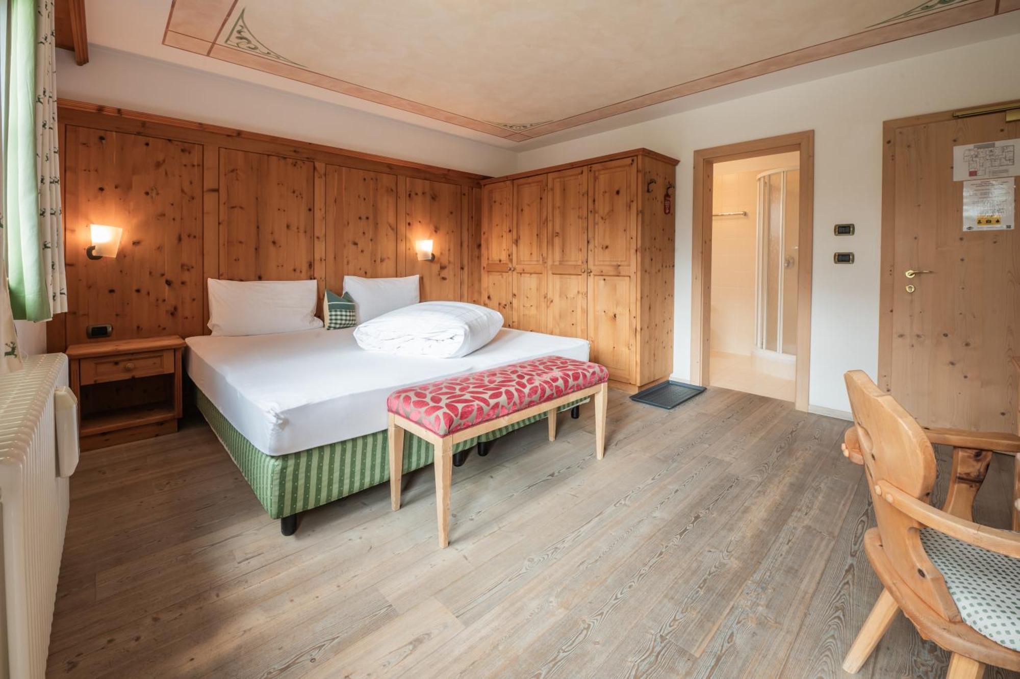 Uetia De Boerz Hotel San Martino in Badia Cameră foto